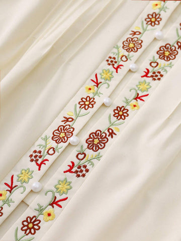 LUNE Floral Embroidery Pleated Detail Blouse For Summer Vacation