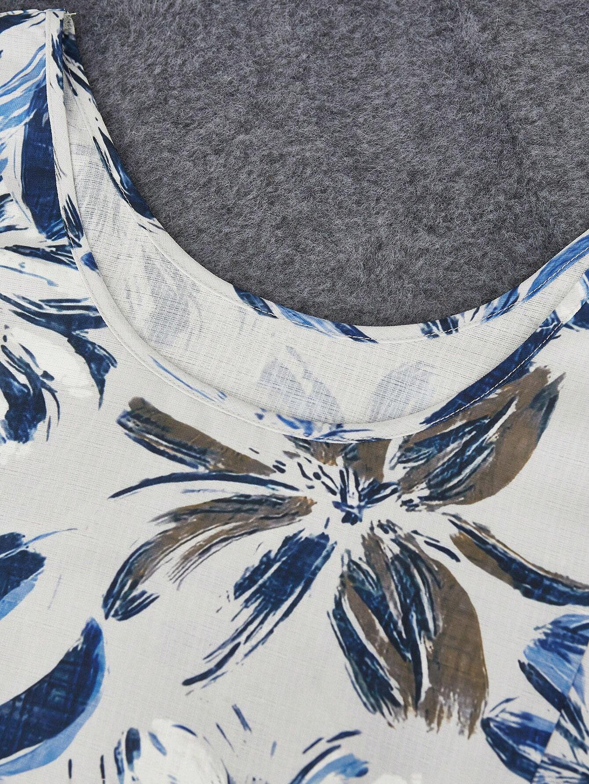 LUNE Floral Printed V-Neck Casual Shirt With Pocket For Summer