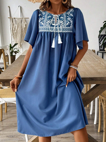 Graphic Printed Tie Neckline Summer Casual Short Sleeve Dress