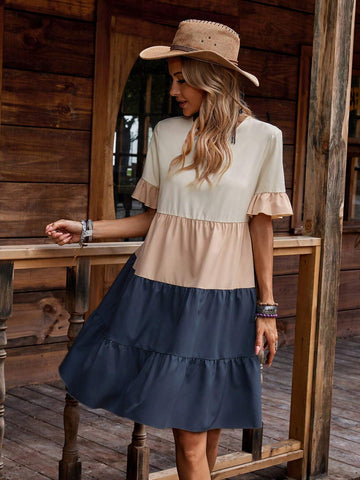 Holiday Leisure Color-Blocking Ruffle Sleeve Dress
