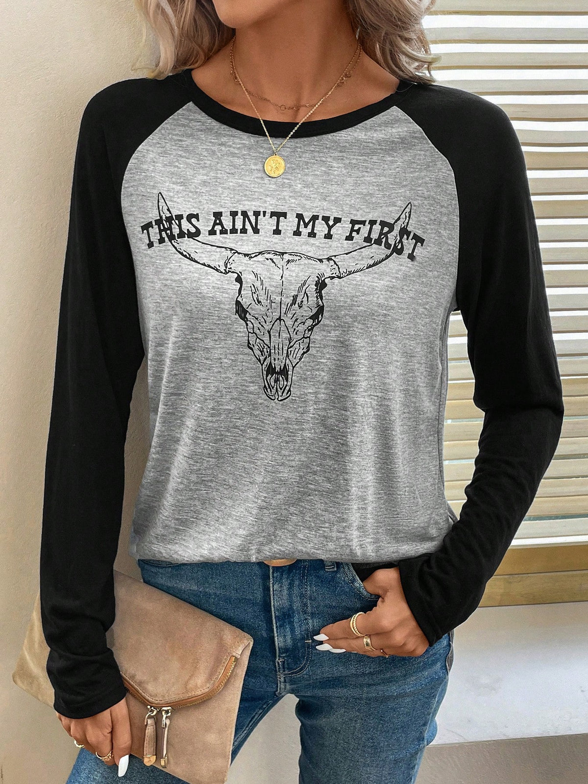 Letter & Animal Graphic Raglan Sleeve Tee