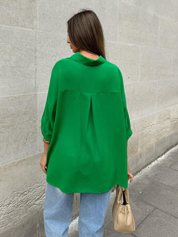 LUNE Loose Women Green Casual Shirt With Batwing Sleeves And Open Neckline