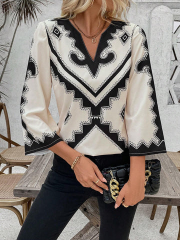 LUNE Positioning Printed V-Neck Bell Sleeve Shirt