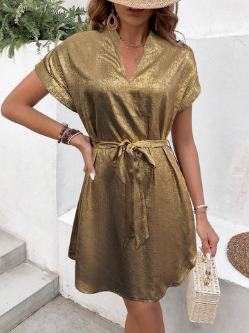 Short-Sleeved Golden Dress With V-Neck Cut-Out Design