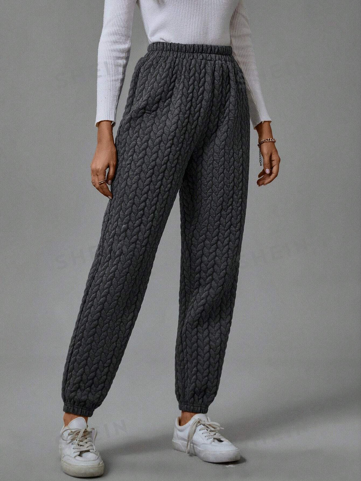 LUNE Solid Elastic Waist Sweatpants