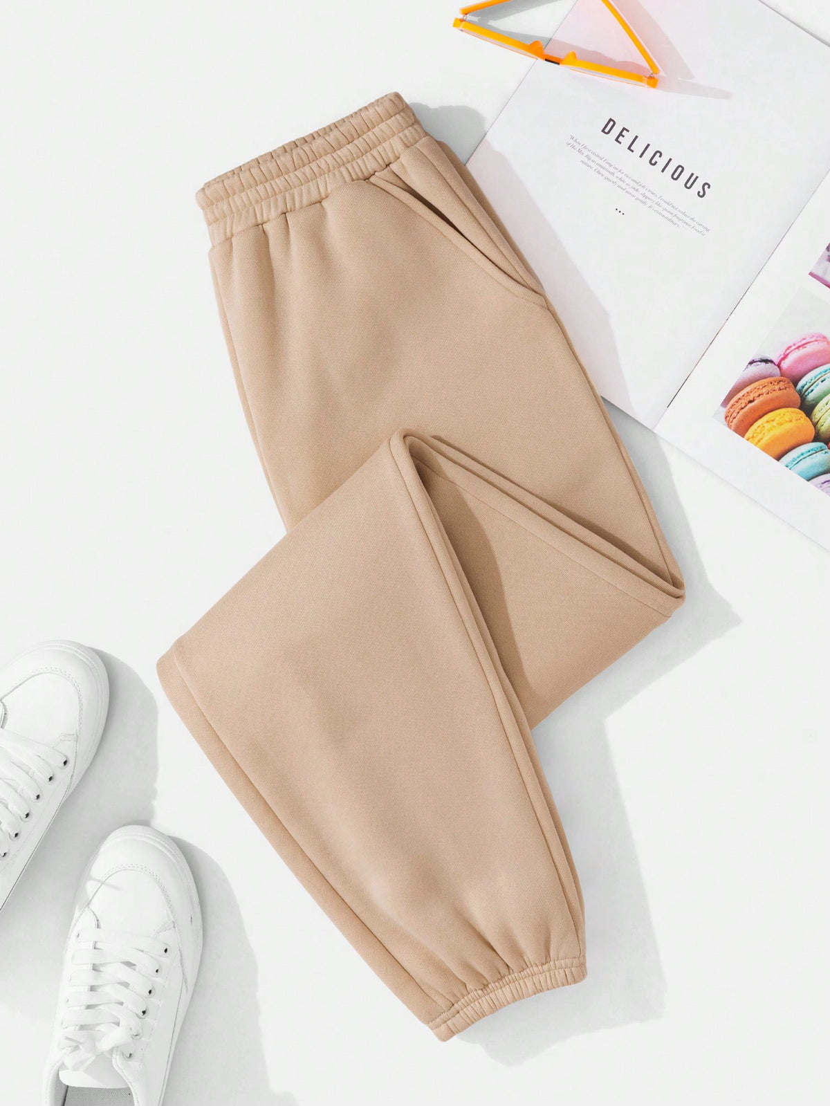 LUNE Solid Elastic Waist Sweatpants