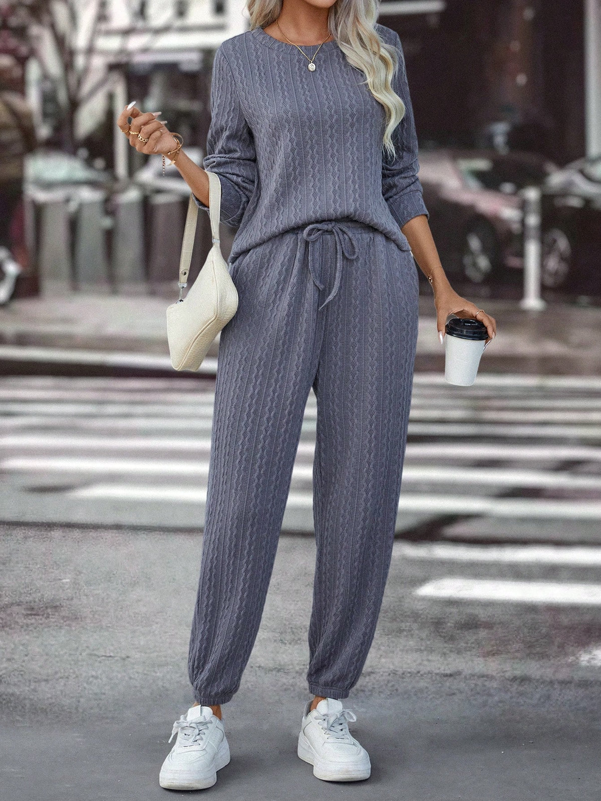 Solid Tee & Drawstring Waist Pants