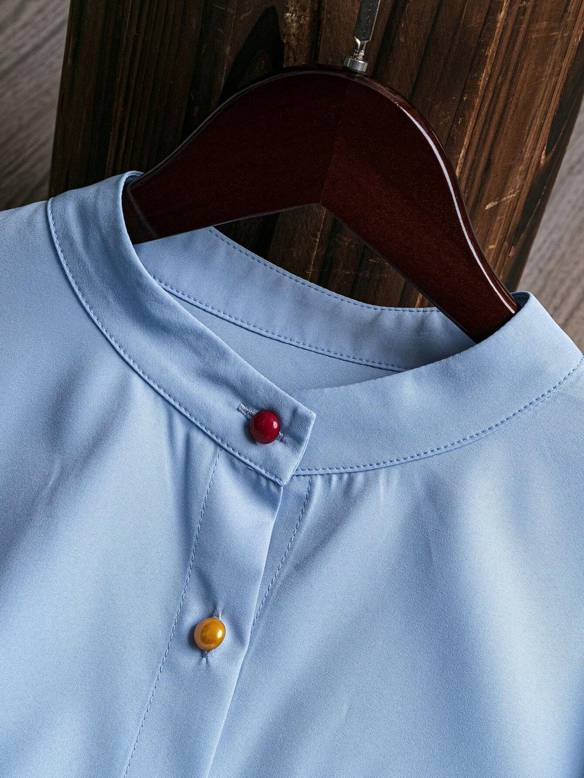 LUNE Stand Collar Cat & Butterfly Patterned Shirt With Half-Curved Hem, Button Front Opening, Colored Buttons And Sleeve Cuffs