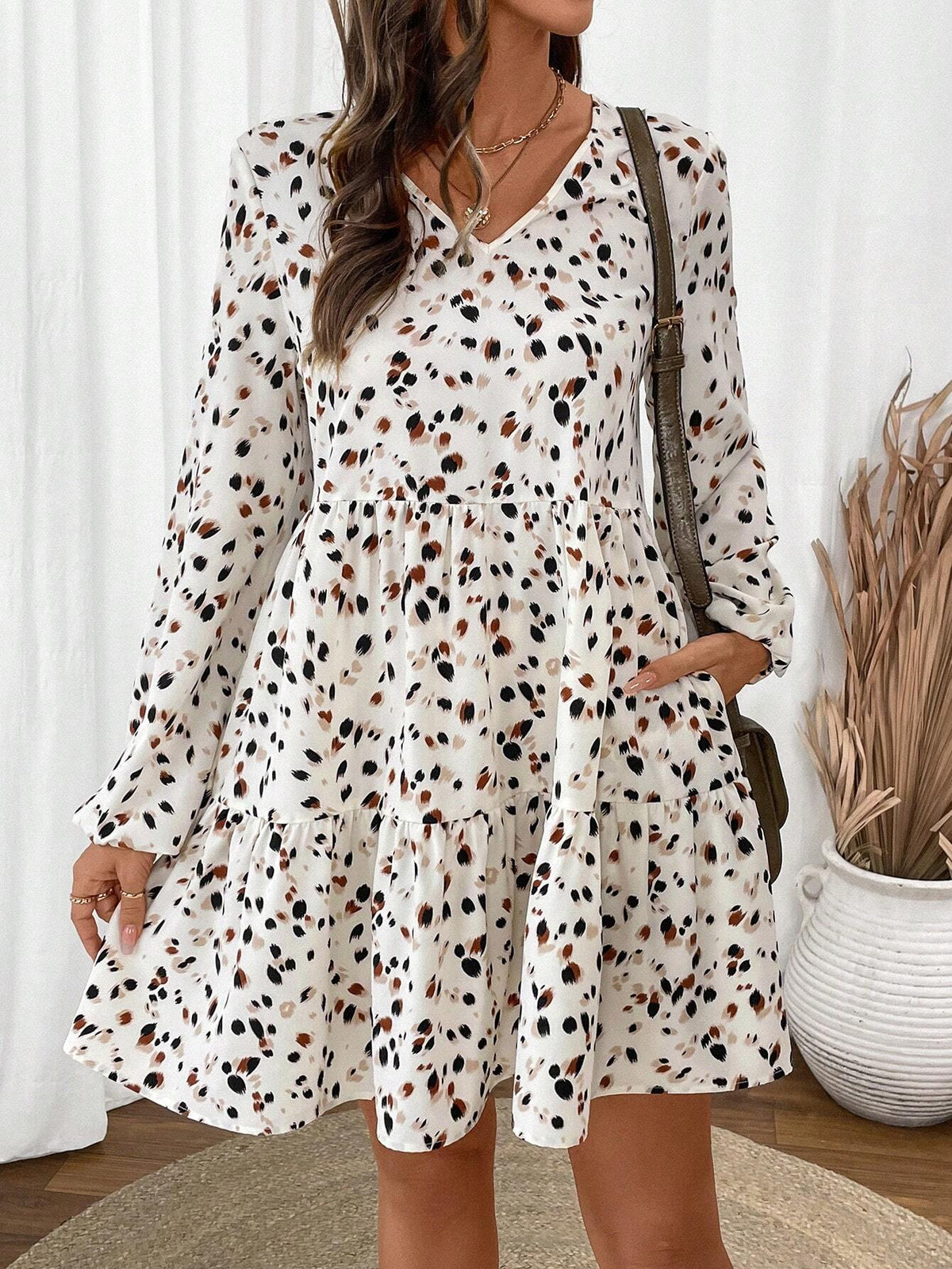 V-Neck Puff Sleeve Lantern Sleeve Multi-Layer Ruffle Hem A-Line Dress, Casual Office Elegant