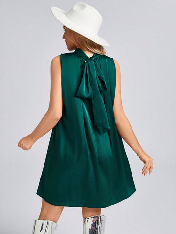 Valentines New Years Green Satin Backless Bow Sleeveless Short Dress For Women