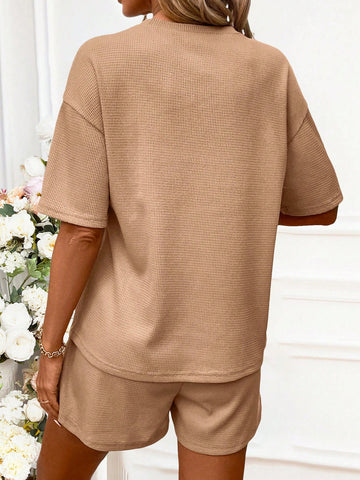 Women'S Casual Love Heart Embroidery Crewneck T-Shirt And Shorts Set