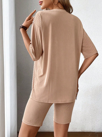 Women'S Round Neck Drop Shoulder Sleeve T-Shirt And Shorts Two-Piece Set