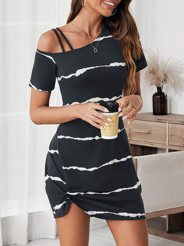 Women Casual Asymmetric Neckline Twist Pleat Dress
