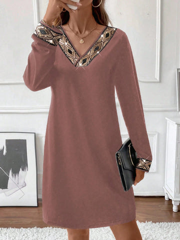 Women Geometric Pattern V-Neck Splicing Sequin Long Sleeve Casual Short Dress