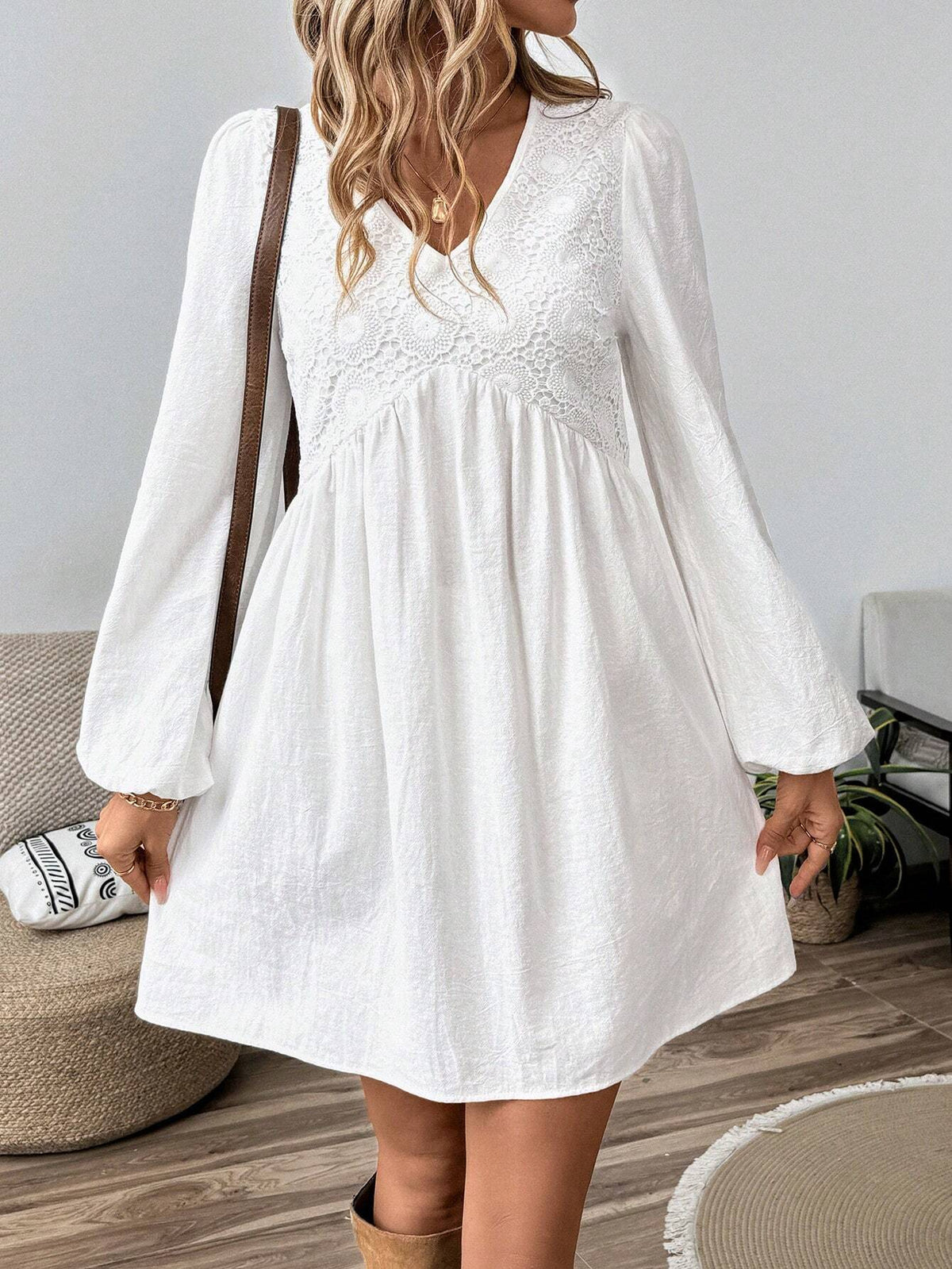 Women Lace Patchwork Long Sleeve Casual Mini Dress