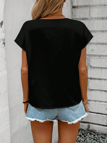 LUNE Women Portrait V Neck Shirt, Suitable For Spring And Summer