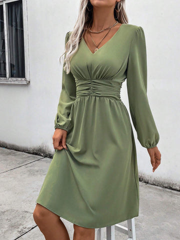 Women Shirred Back Shirred Pleated Midi Dress