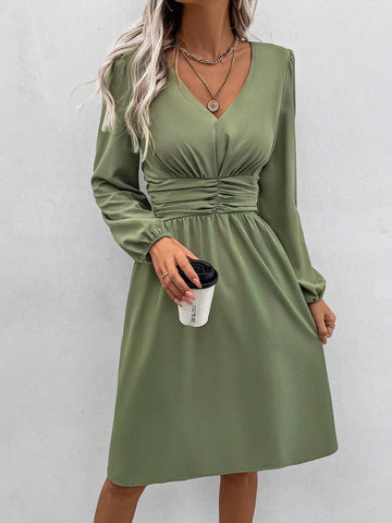 Women Shirred Back Shirred Pleated Midi Dress