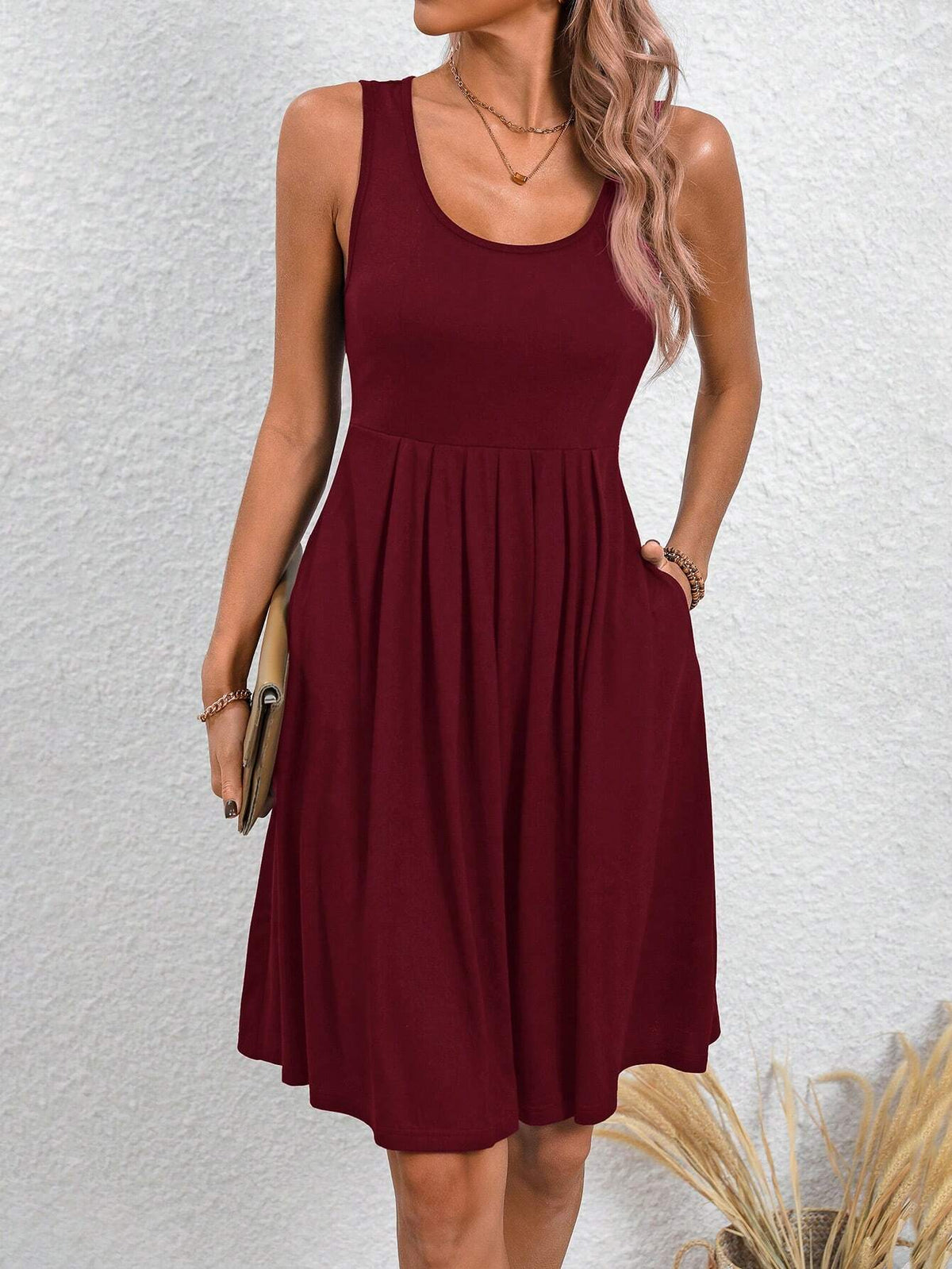 Women Solid Color Round Neck With Pockets Casual Sleeveless Dress