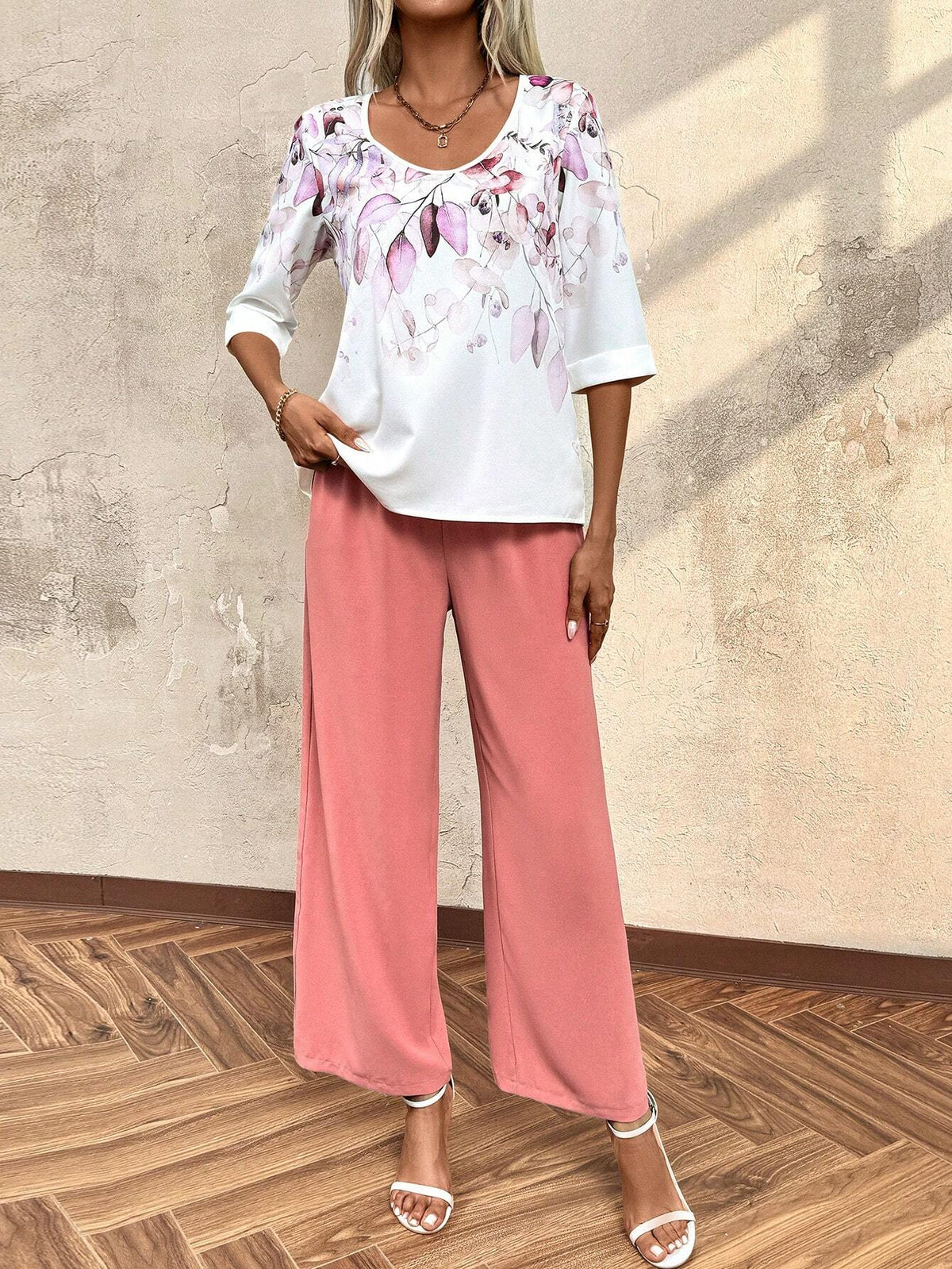 Women Summer Plant Printed Loose Fit Round Neck Top And Pants Holiday Two Piece Set
