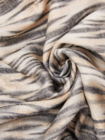 LUNE Women's Autumn Season V-Neck Ruffle Long Sleeve Allover Allover Print Shirt