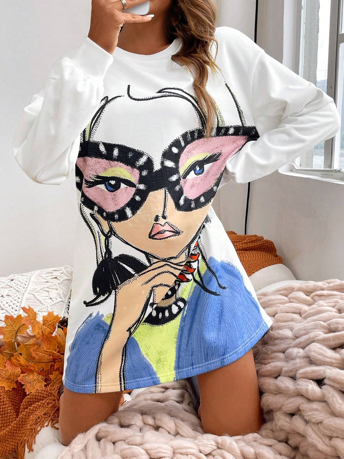 Women's Casual Abstract Figure Graphic Pocket Long Sleeve Short Sweatshirt Dress, Autumn/Winter