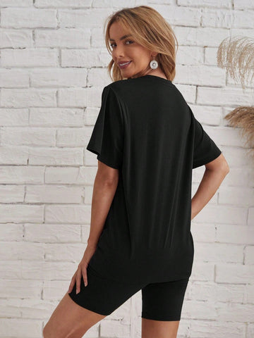 Women's Crown & Letter Black Loose Short Sleeve T-Shirt And Shorts Set, Suitable For Summer