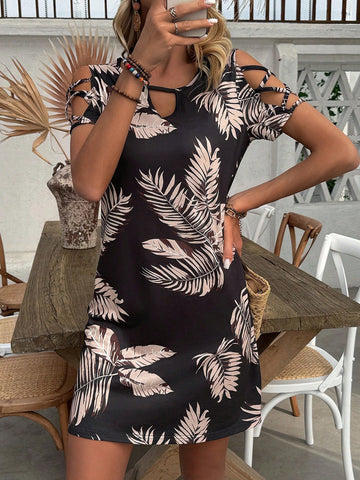 Women's Digital Print Hollow Out Round Neck Fashionable Dress