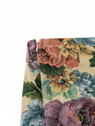 LUNE Women's Elegant Floral Jacquard Shorts, Summer