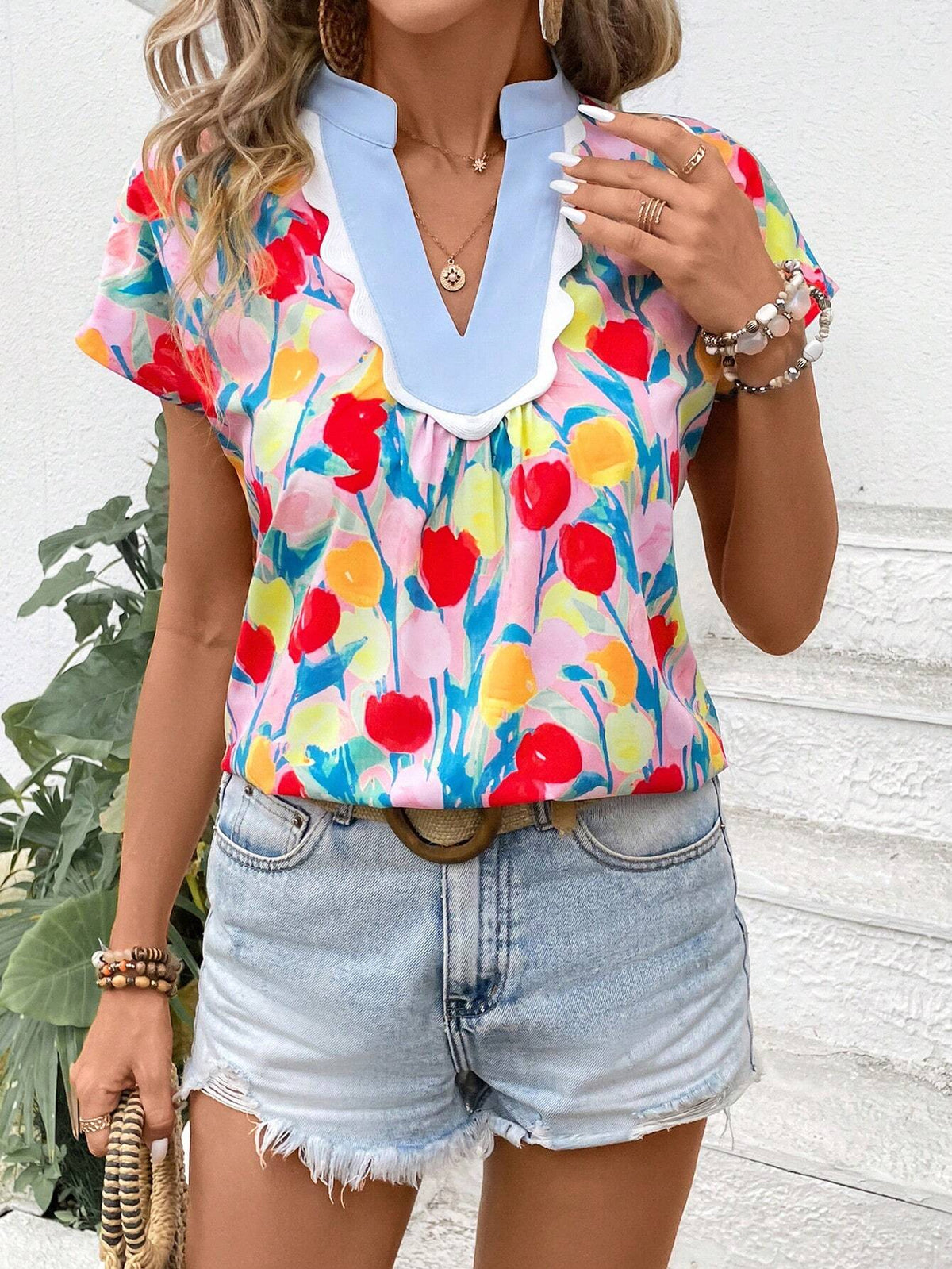 LUNE Women's Floral Printed Short Sleeve Simple Everyday Shirt