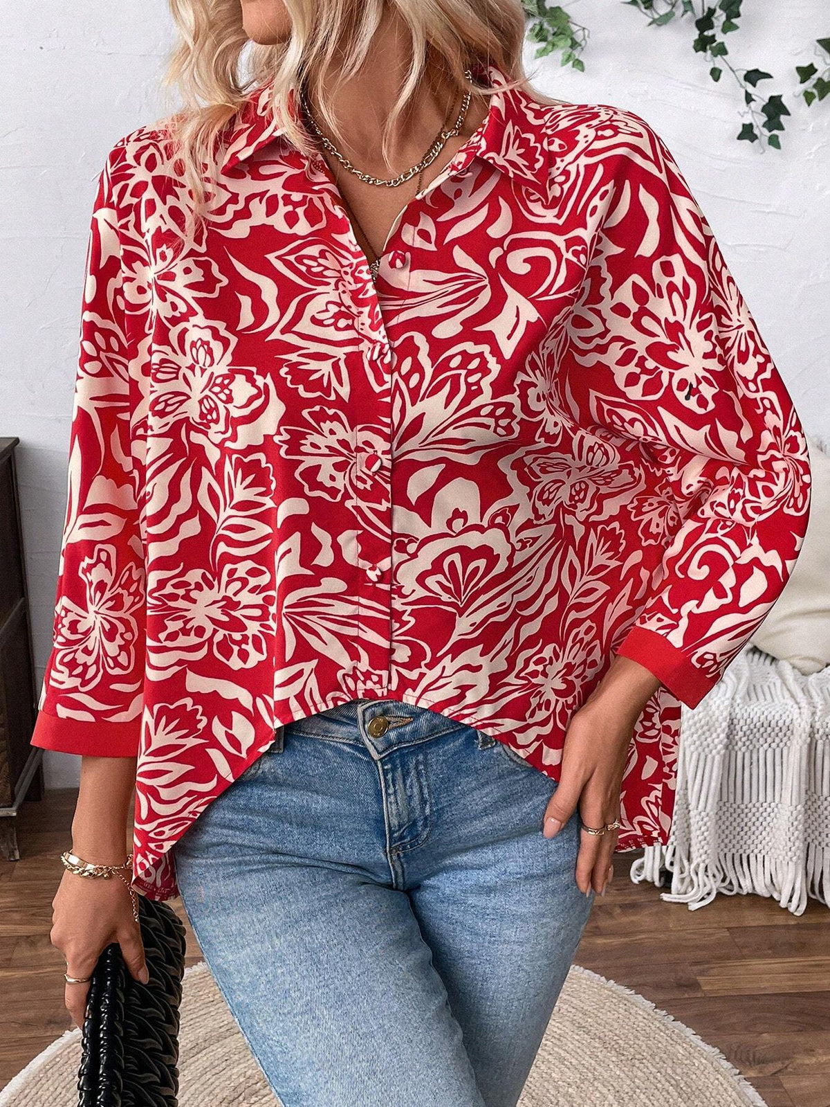 LUNE Women's Full Allover Print Asymmetrical Hem Casual Long Sleeve Shirt With