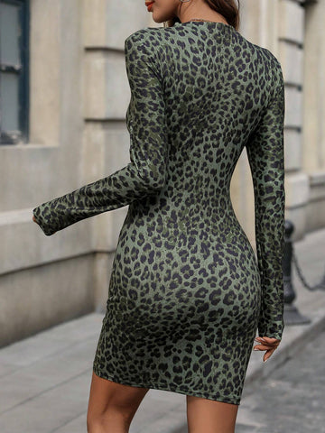 Women's Leopard Print Ruched Collar Mini Dress, Fitted Silhouette, Spring/Autumn