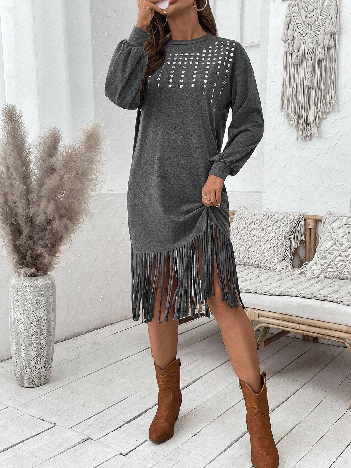 Women's Loose Lantern Sleeve Sequin Decor Tassel Hemline Mini Dress