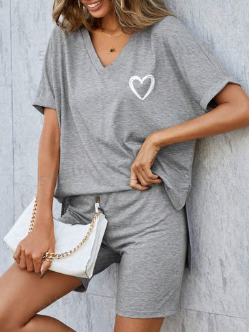 Women's Love Heart Printed V-Neck T-Shirt And Shorts Set