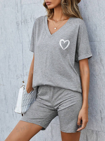 Women's Love Heart Printed V-Neck T-Shirt And Shorts Set