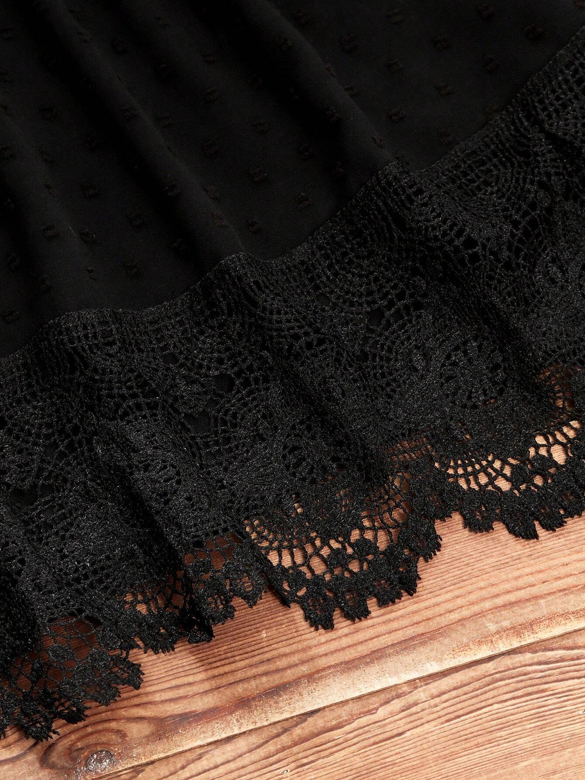 LUNE Women's Solid Color Button Front Mid-Long Sleeve Simple Casual Shirt