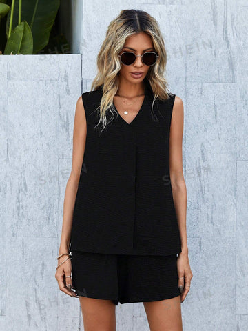 Women's Solid Color V-Neck Vest And Shorts Set
