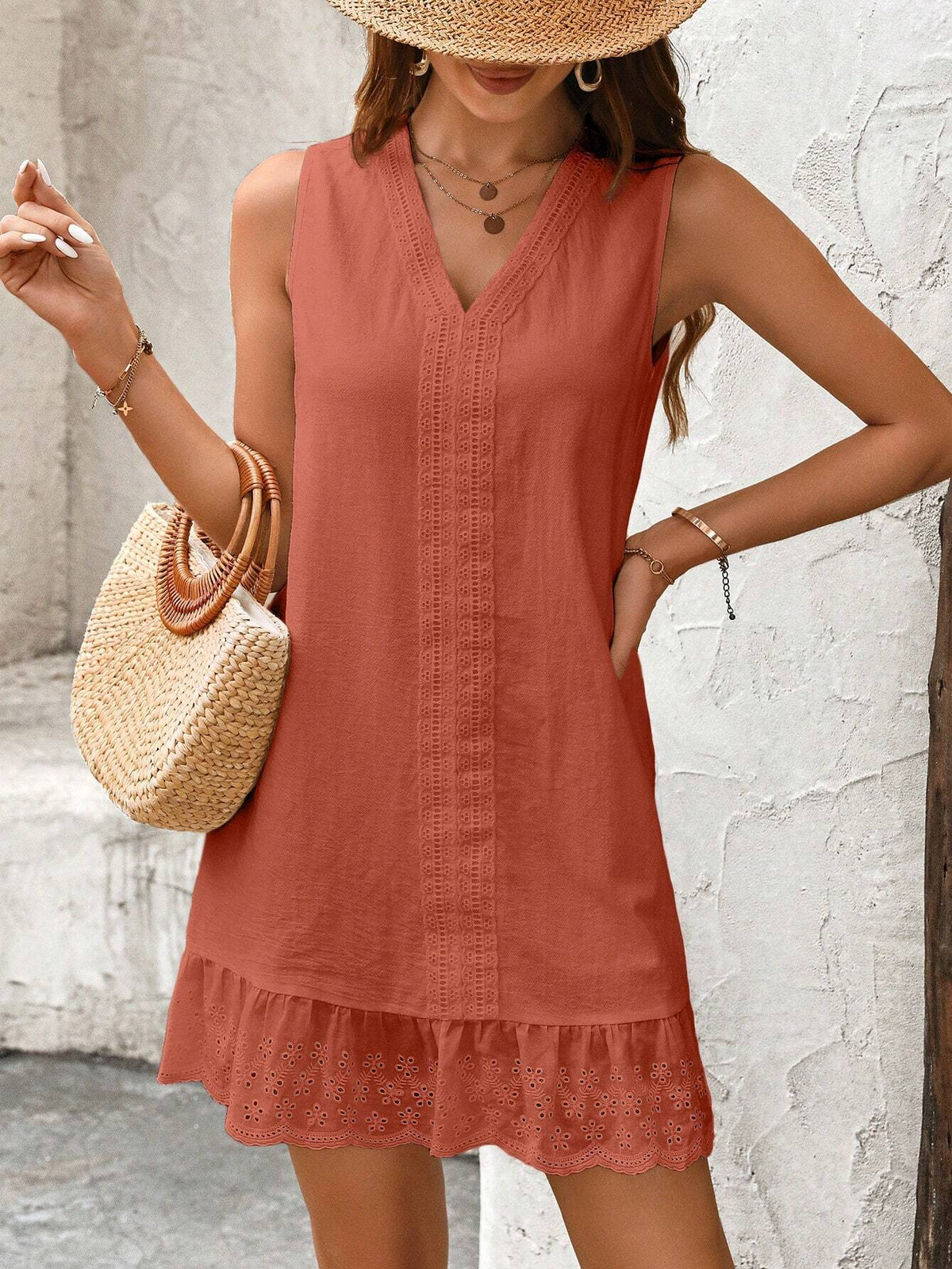 Women's Solid Color White Lace Embroidered Collar And Hem Casual Dress