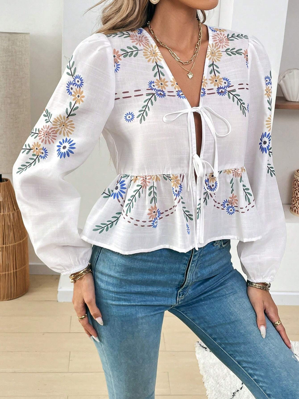 LUNE Women's Spring And Summer Floral Print Holiday Style Lantern Sleeve Front Tie Ruffle Hem Shirt