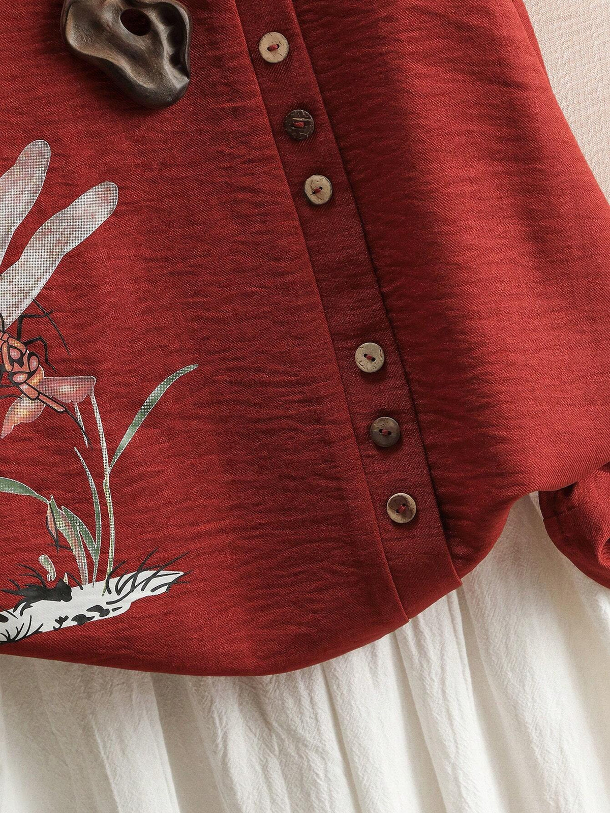 LUNE Women's Summer Dragonfly Print Shirt With Split Button Decorated Round Neckline