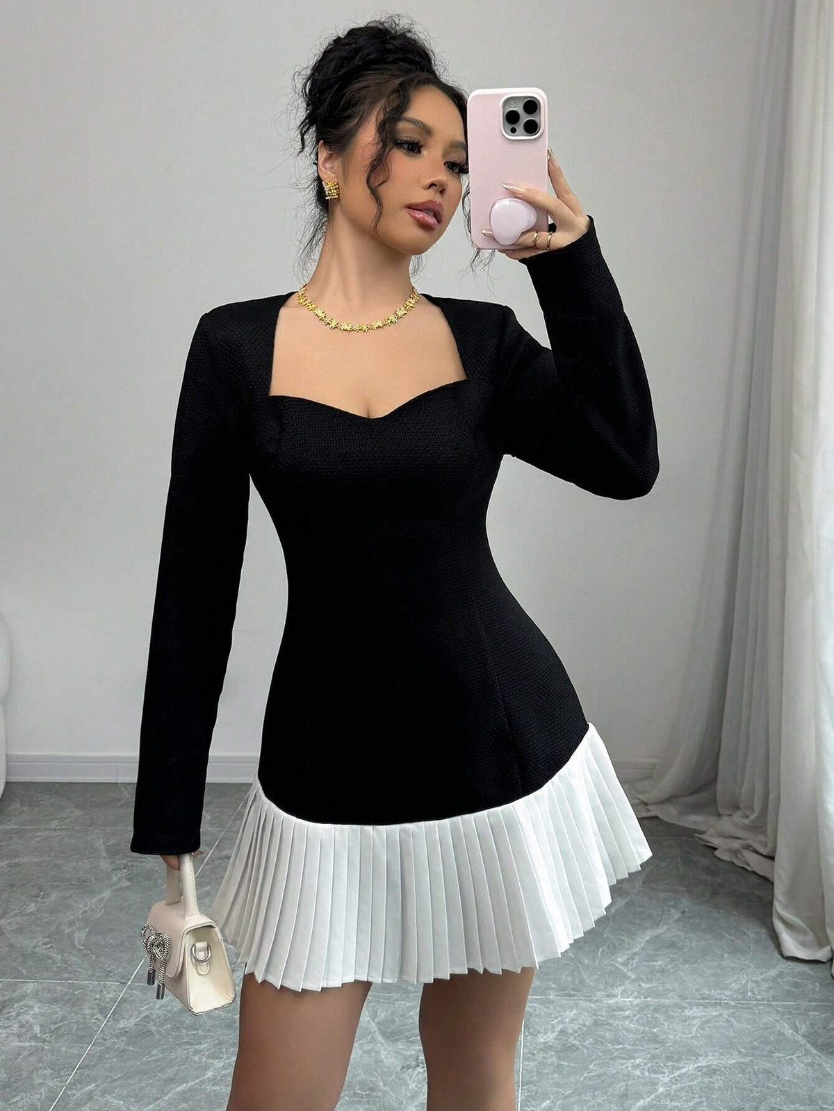 Women's Sweet Heart Collar Long Sleeve Pleated Hem Elegant Mini Dress