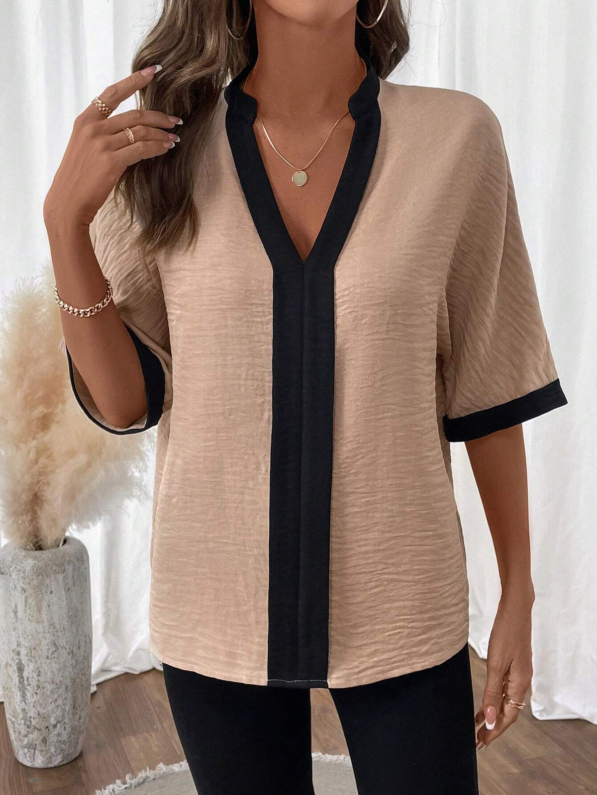 LUNE Women's V-Neck Faux Denim Contrast Color Block Long Sleeve Shirt