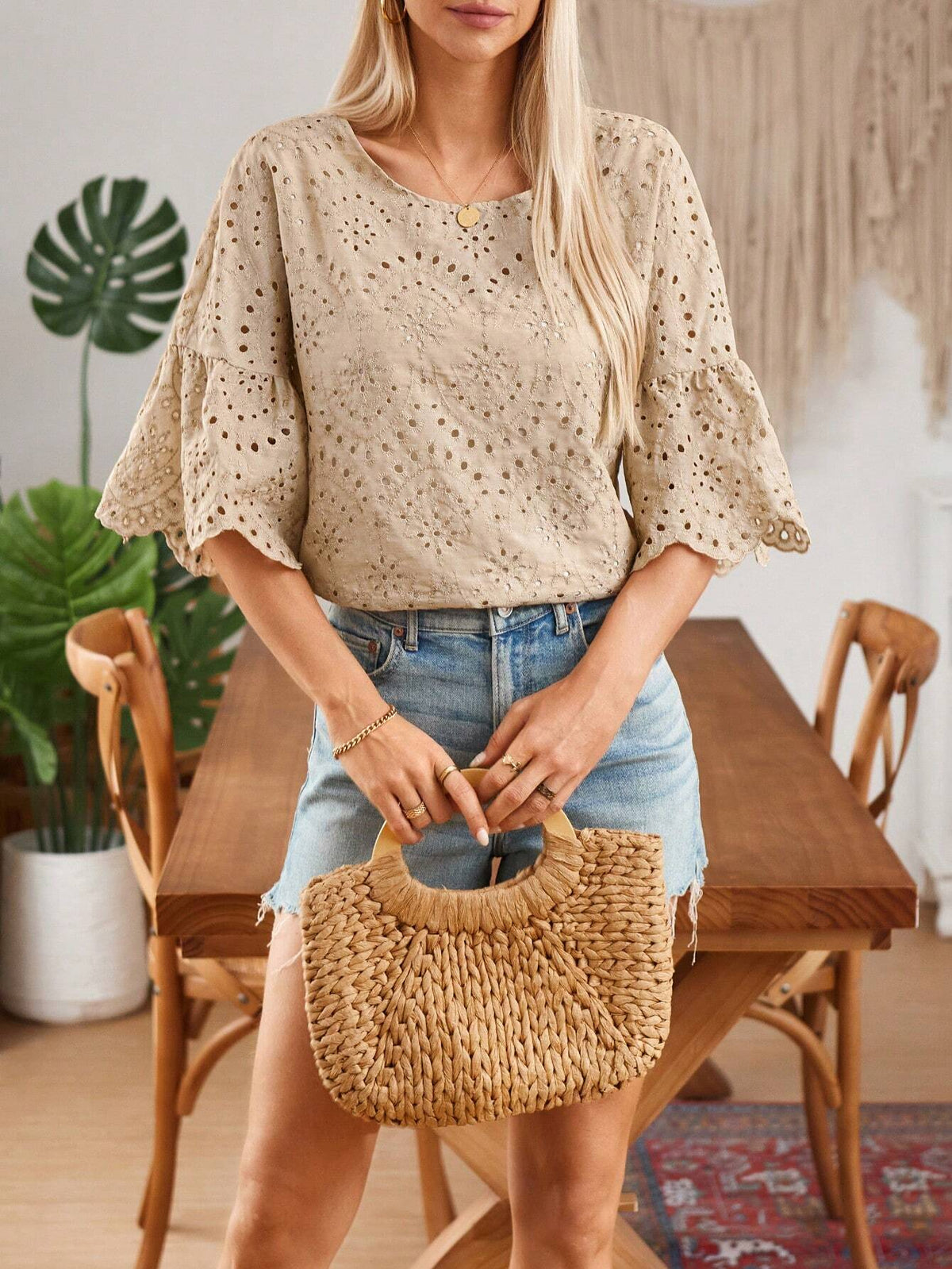 LUNE Women's Vacation Round Neck Flare Sleeve Lace Embroidered Blouse