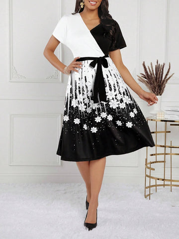 Elegant Women's Black & White Color Block Floral Pattern A-Line Dress With Waist Belt