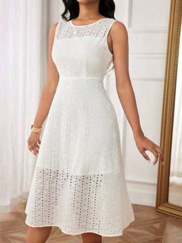 Ladies' Sleeveless Hollow Out Round Neck Dress
