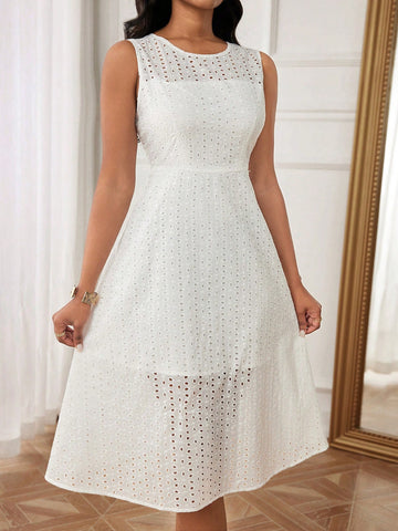 Ladies' Sleeveless Hollow Out Round Neck Dress