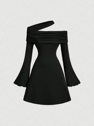 1pc Off-Shoulder Halter Flare Sleeve A-Line Red Dress