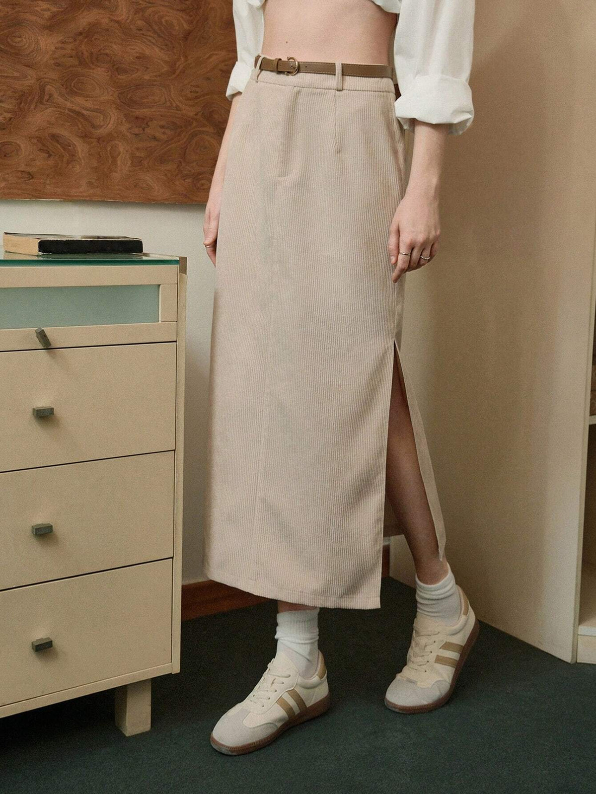 MOD 1pc Women Corduroy Apricot Bodycon Pencil Skirt With Side Slit, Mid-Length Skirt With Belt