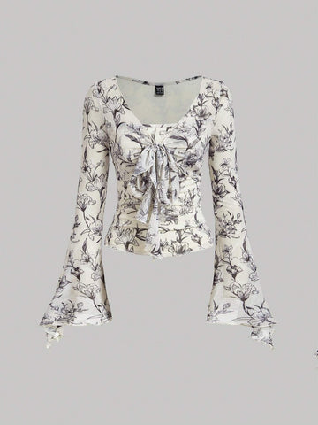 Apricot Base Black Vintage Printed Front Tie Flared Sleeve Crew Neck T-Shirt