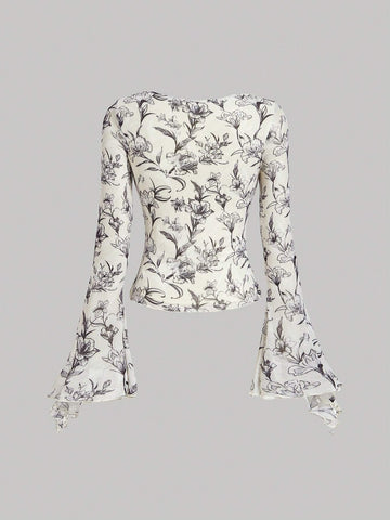 Apricot Base Black Vintage Printed Front Tie Flared Sleeve Crew Neck T-Shirt